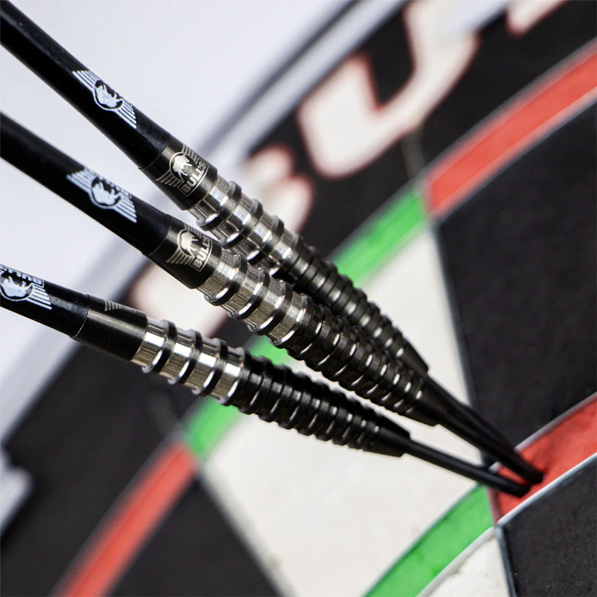 Bull's Lightning 90% Black Steel Tip Darts - Image 6