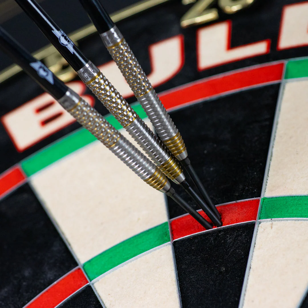 Bull's Vintago Shark CP 90% Steel Tip Darts - Image 8