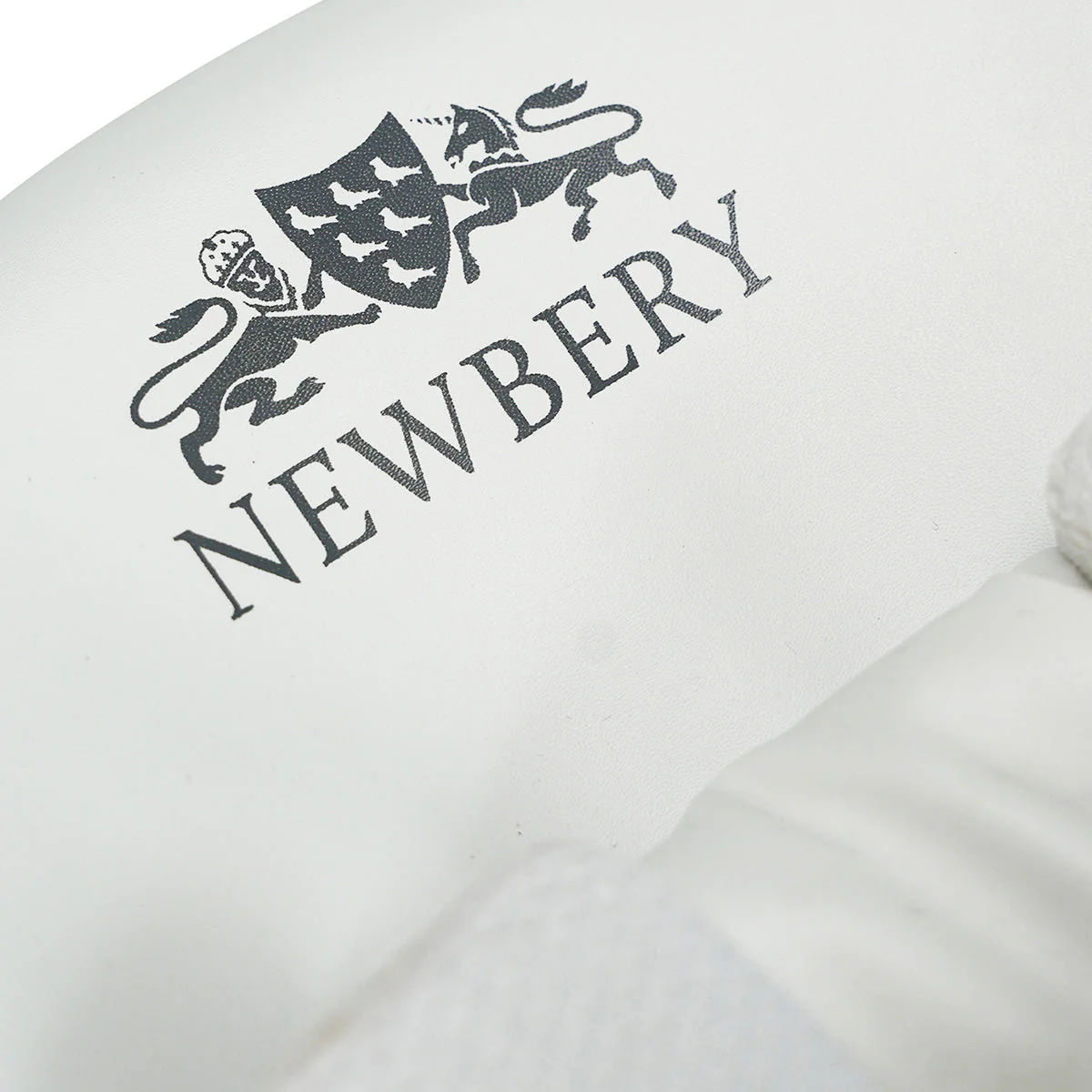Newbery Kudos Cricket Batting Pads - Image 7