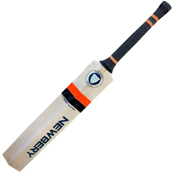 Newbery The Master 100 Player Junior Cricket Bat - Image 2